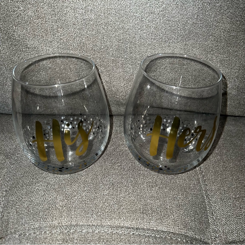 Hers and His wine glass set